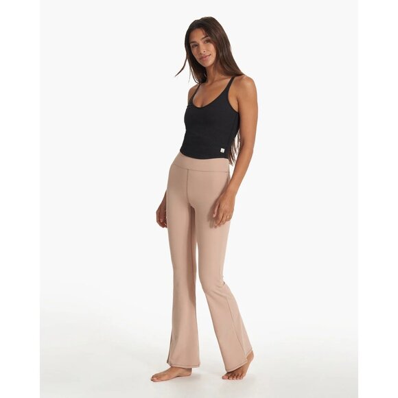 Vuori Size S Rib Crop Tank Top Black Built in Bra Workout Stretch Light Support - Picture 3 of 4